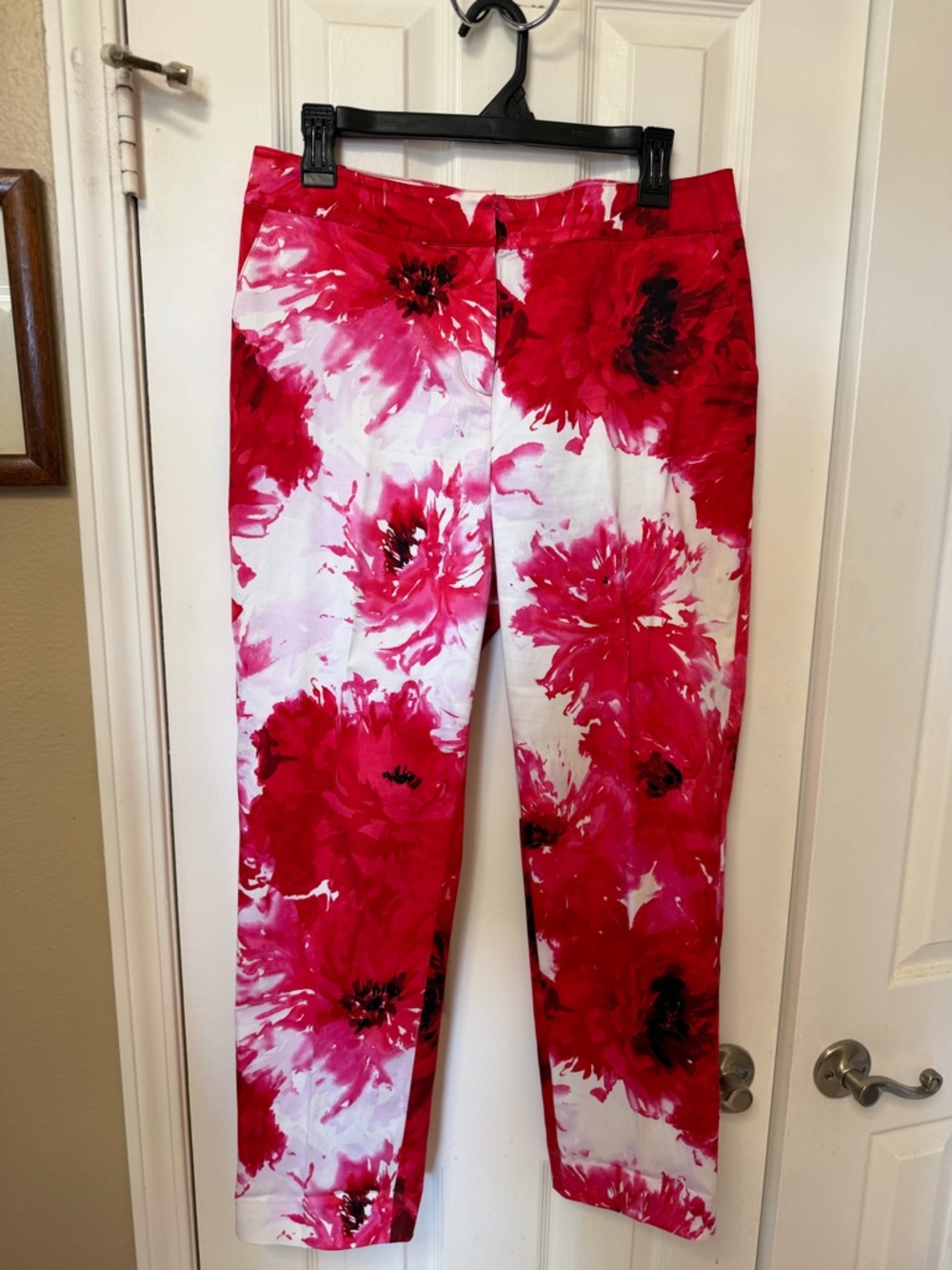 St. John Pink and White Floral Straight-Leg Pants